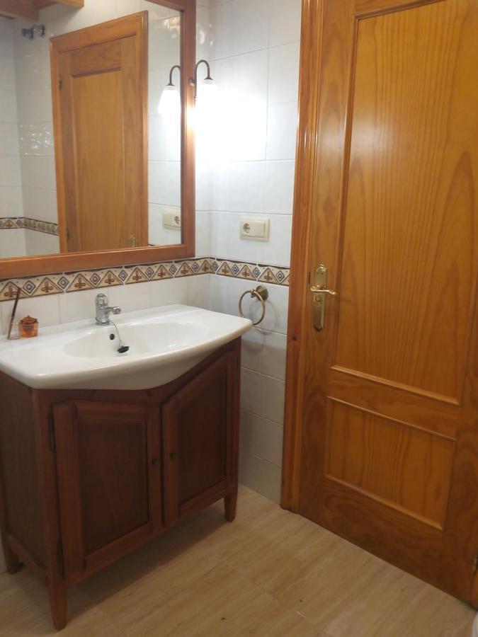 פרול Apartamento Con Pequeno Jardin En El Centro מראה חיצוני תמונה